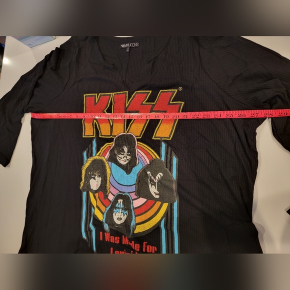 TORRID Kiss Waffle Knit Graphic Top Size 4 - Picture 9 of 12